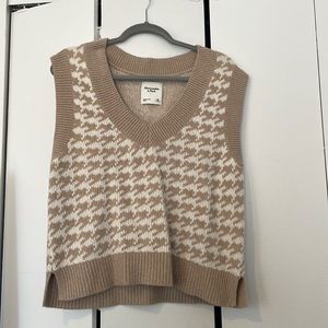 Abercrombie Sweater Vest (M)